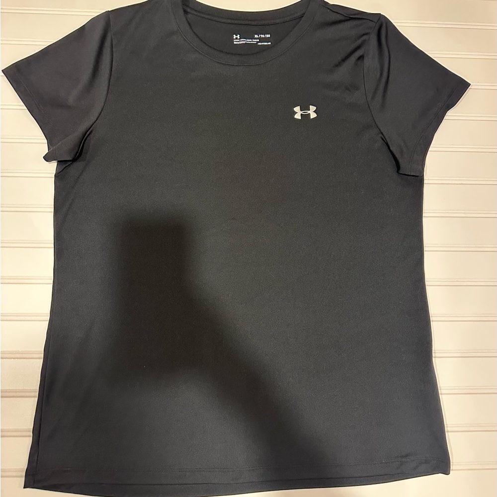 Under Armour Women's Black Short Sleeve Dry Fit Tee Size XL